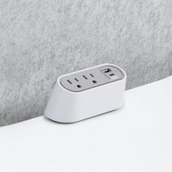 Bloc d’alimentation de bureau à pro l mince avec 2 prises de courant, un port USB-A et un port USB-C Feature Thumbnail
