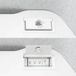 Module à porte d’accès avec chemin de câbles et barre d’alimentation Feature Thumbnail