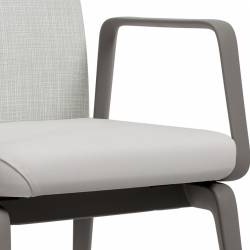 Seamless Waterfall Front Edge for Comfort Feature Thumbnail